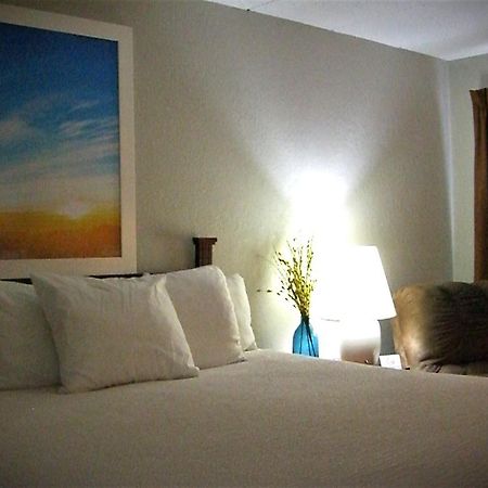 Days Inn By Wyndham Pierre Dış mekan fotoğraf