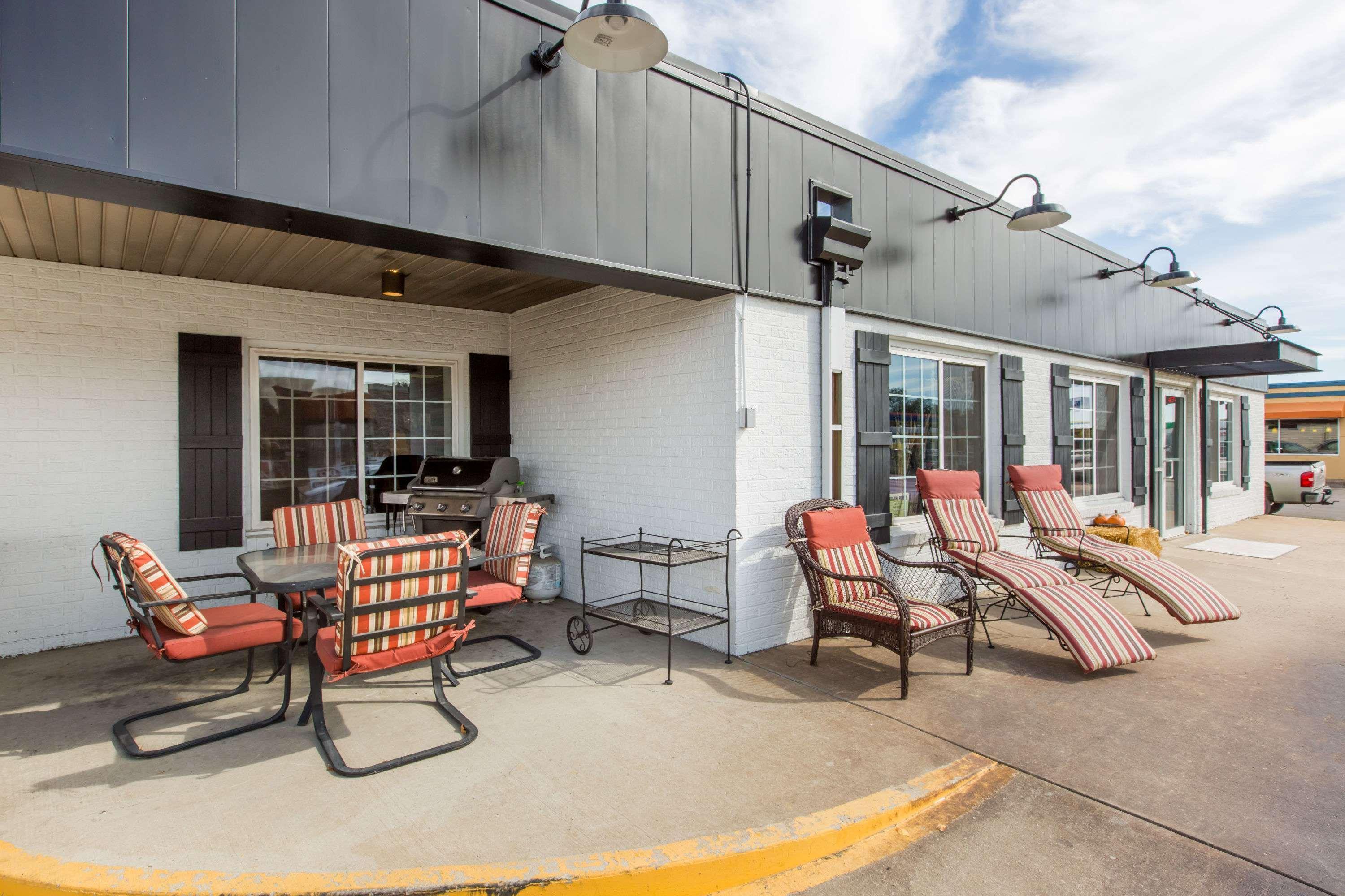 Days Inn By Wyndham Pierre Dış mekan fotoğraf