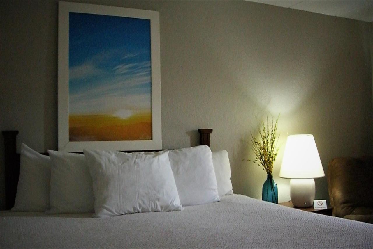 Days Inn By Wyndham Pierre Dış mekan fotoğraf
